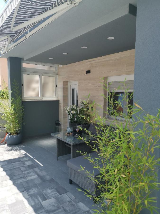 Apartmani Sarm Vir Dış mekan fotoğraf