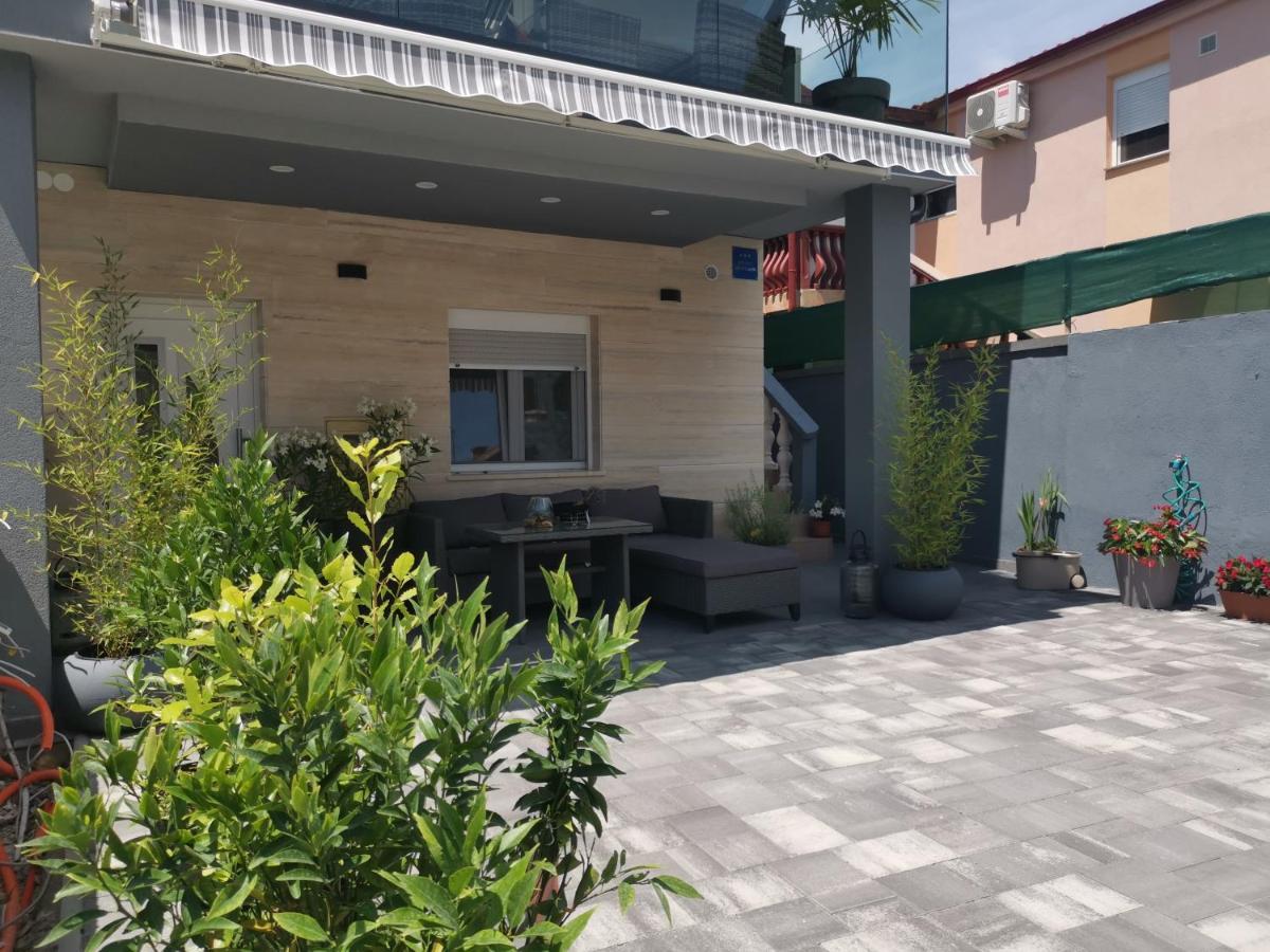 Apartmani Sarm Vir Dış mekan fotoğraf