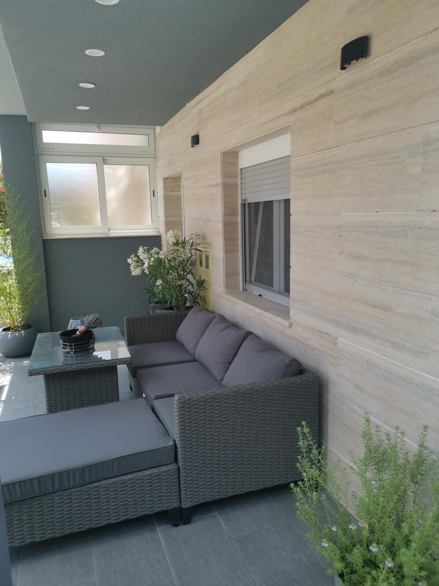 Apartmani Sarm Vir Oda fotoğraf