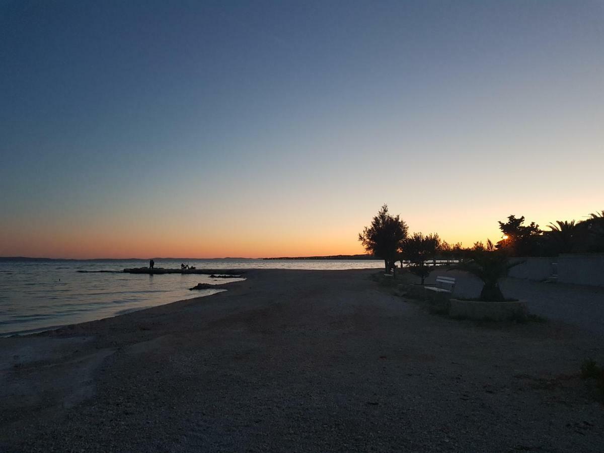 Apartmani Sarm Vir Dış mekan fotoğraf