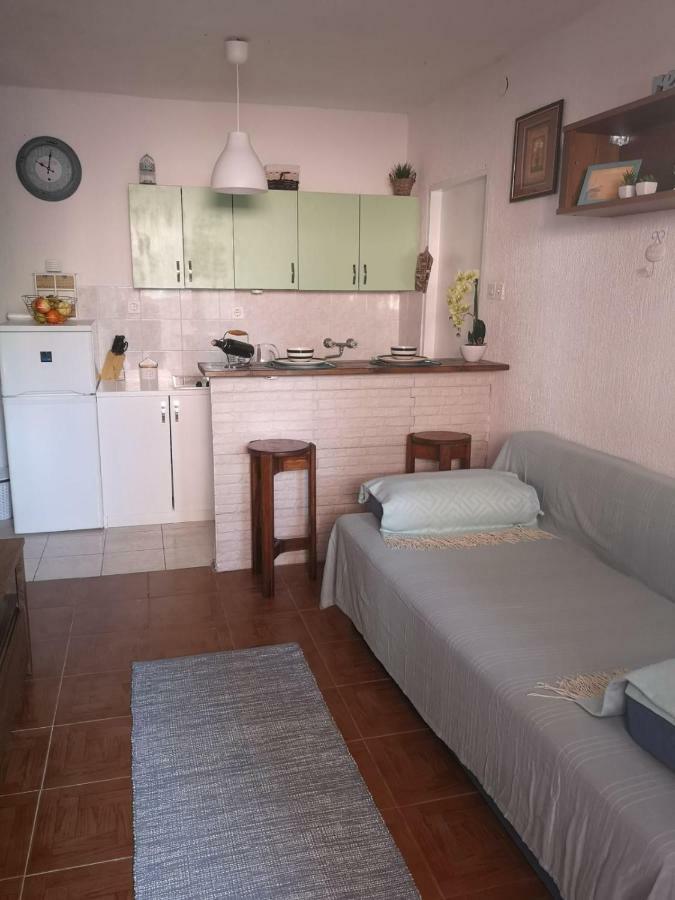 Apartmani Sarm Vir Dış mekan fotoğraf